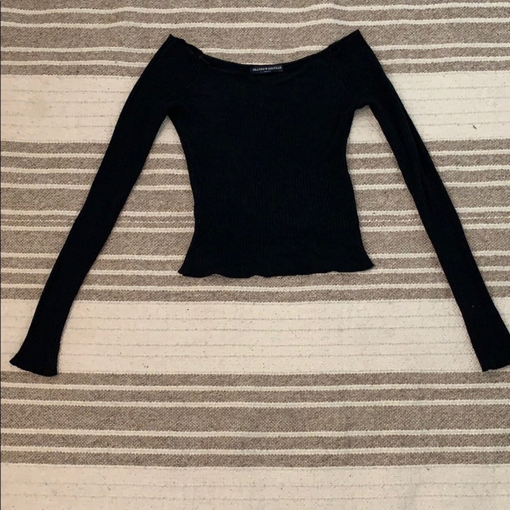 off the shoulder long sleeve top
